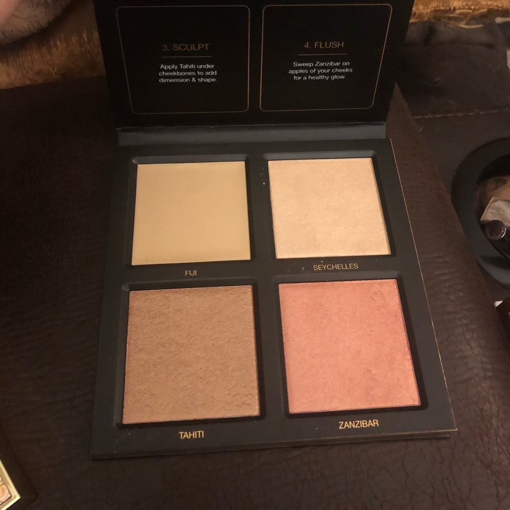 New Huda Beauty Highlighter